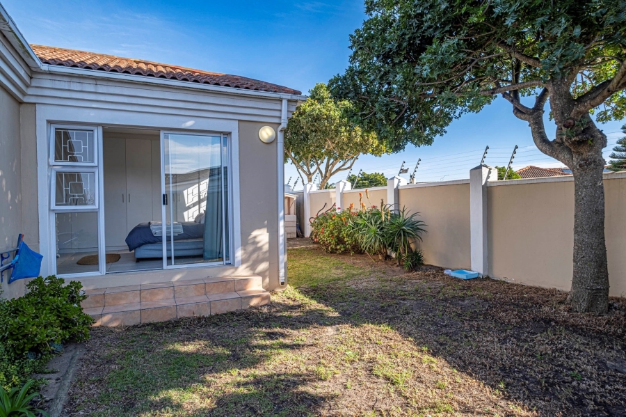 4 Bedroom Property for Sale in Lovemore Park Eastern Cape